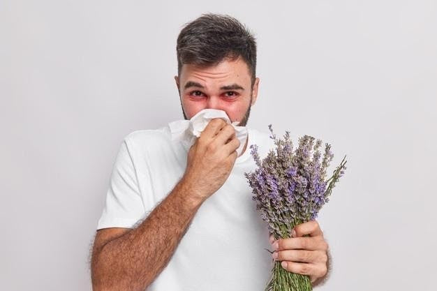 10 Tips to Help Stop Allergies from Making Dry Eyes Worse